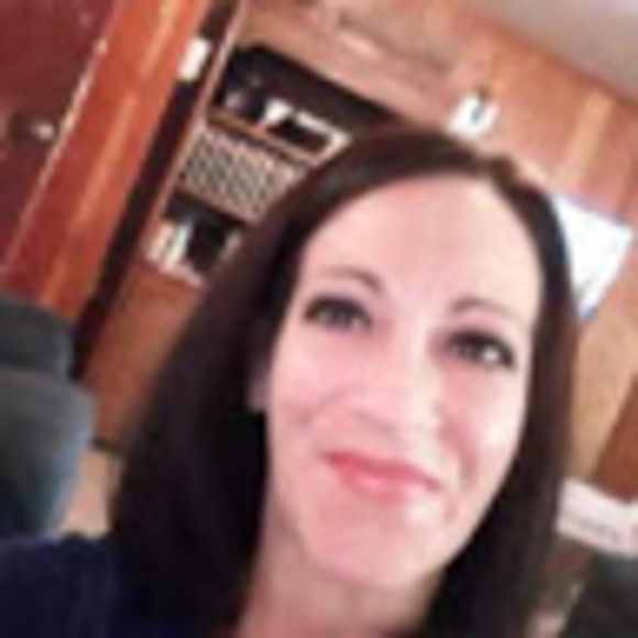 Meet your Posher, Amber - Picture 1 of 1